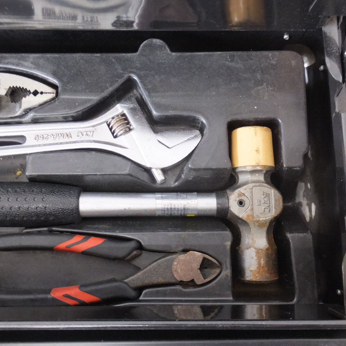★京都機械工具 KTC ツールセット 9.5sq. 工具セット 両開きメタルケースタイプ SK3561WGBK(?)★