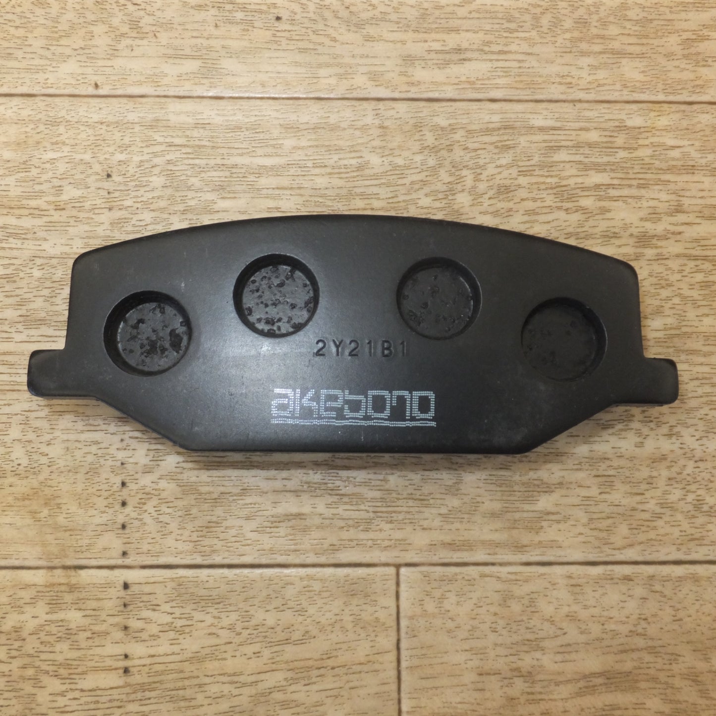 [送料無料] 未使用★曙ブレーキ工業 akebono フロント ブレーキパッド FRONT PAD AN-129K　マツダ AZオフロード　スズキ ジムニー　など★