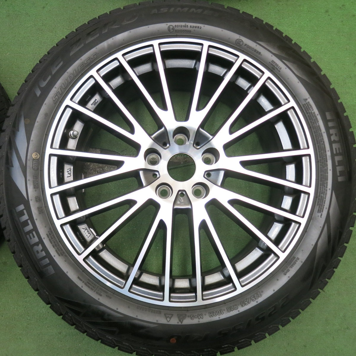 センサー付！バリ溝！24年！キレイ！9.5分以上★BMW 等 ユーロデザイン CALWER 225/55R18 スタッドレス ピレリ アイスゼロ PCD112/5H★5091102HAス