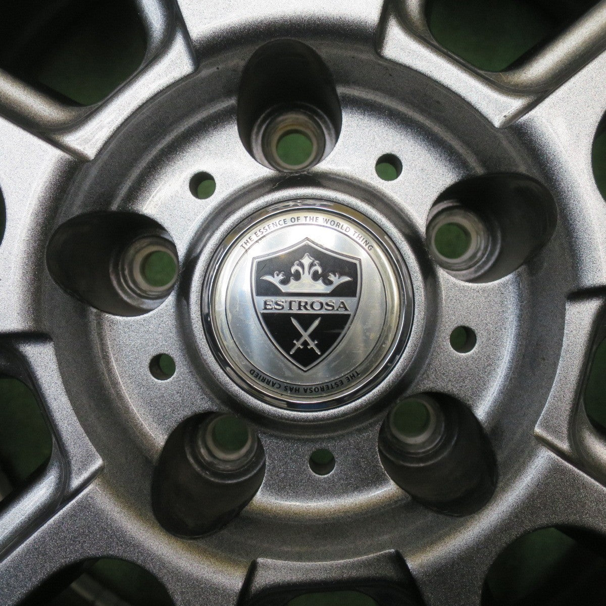 バリ溝！キレイ！9分★スタッドレス 225/65R17 ピレリ アイスアシンメトリコ プラス ESTROSA C25 エステローザ 17インチ PCD114.3/5H★6041602NJス