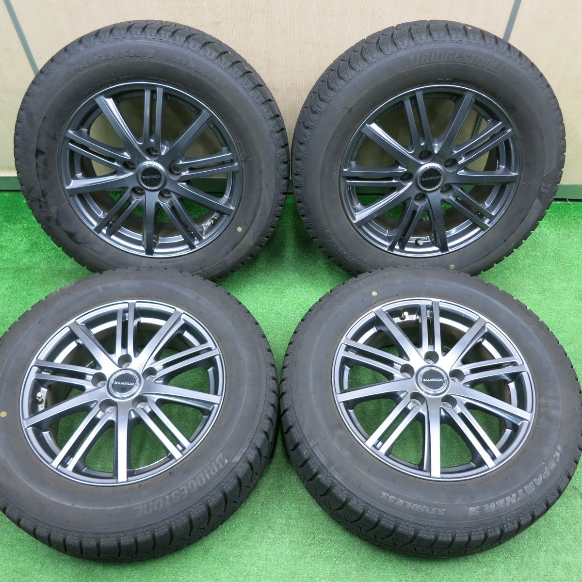 [送料無料] バリ溝！20年！キレイ！9分★スタッドレス 215/60R16 ブリヂストン アイスパートナー2 BALMINUM バルミナ 16インチ PCD114.3/5H★4111103NJス