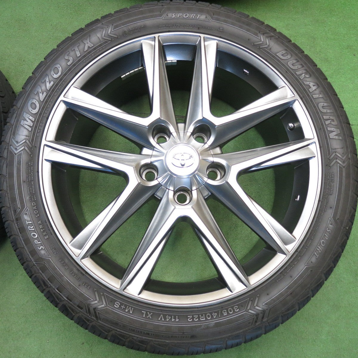 キレイ◎トヨタ 純正 タイプ ランクル 200 等 305/40R22 デュラターン MOZZO STX 22インチ PCD150/5H◎6062502HAノ