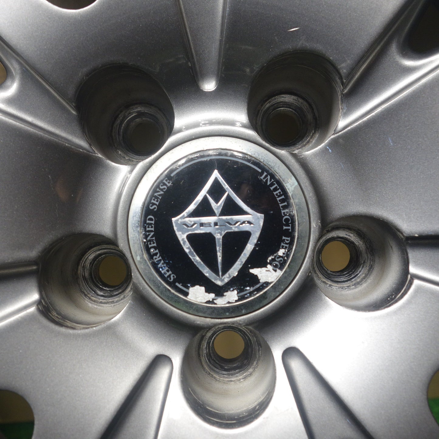 バリ溝！22年！キレイ！9分★フォレスター 等 225/60R17 スタッドレス ヨコハマ アイスガード G075 VELVA ヴェルヴァ 17インチ PCD100/5H★6041303KTス