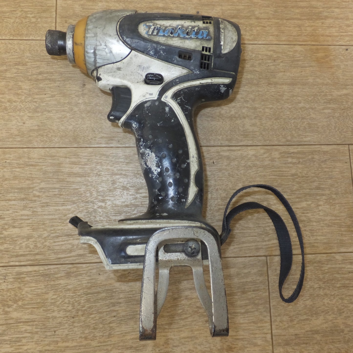 [送料無料] ★マキタ makita 充電式インパクトドライバ TD131D　急速充電器 DC14RC　セット★