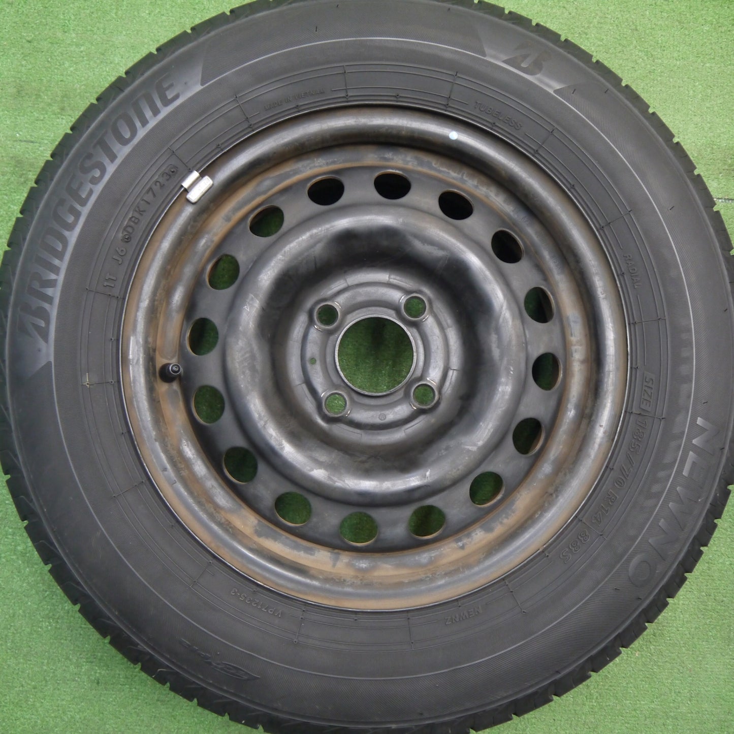 4本価格！23年★日産 ノート 純正 185/70R14 ブリヂストン NEWNO ニューノ 14インチ PCD100/4H★6022705Hノ