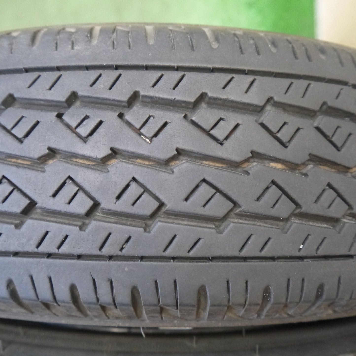 バリ溝！23年！8.5分！2本★165/R14LT 6PR ブリヂストン V600 スチール ホイール 14インチ PCD114.3/5H★6060105Hノ