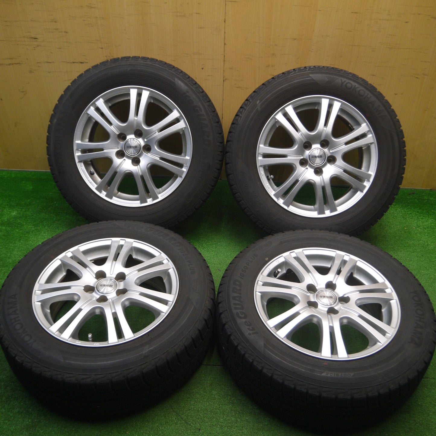 [送料無料] キレイ★プリウス 等 195/65R15 スタッドレス ヨコハマ アイスガード iG50 プラス REVERLINE リバーライン 15インチ PCD100/5H★4120307Hス
