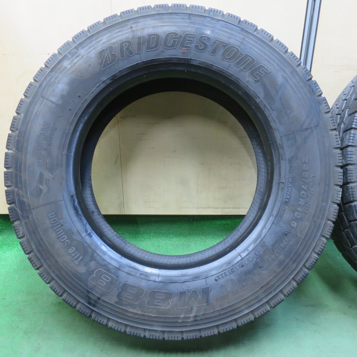バリ溝！25年！9分★トラック タイヤ 245/70R19.5 136/134J ブリヂストン M888 ミックス オールシーズン 19.5インチ★5121903イスタ