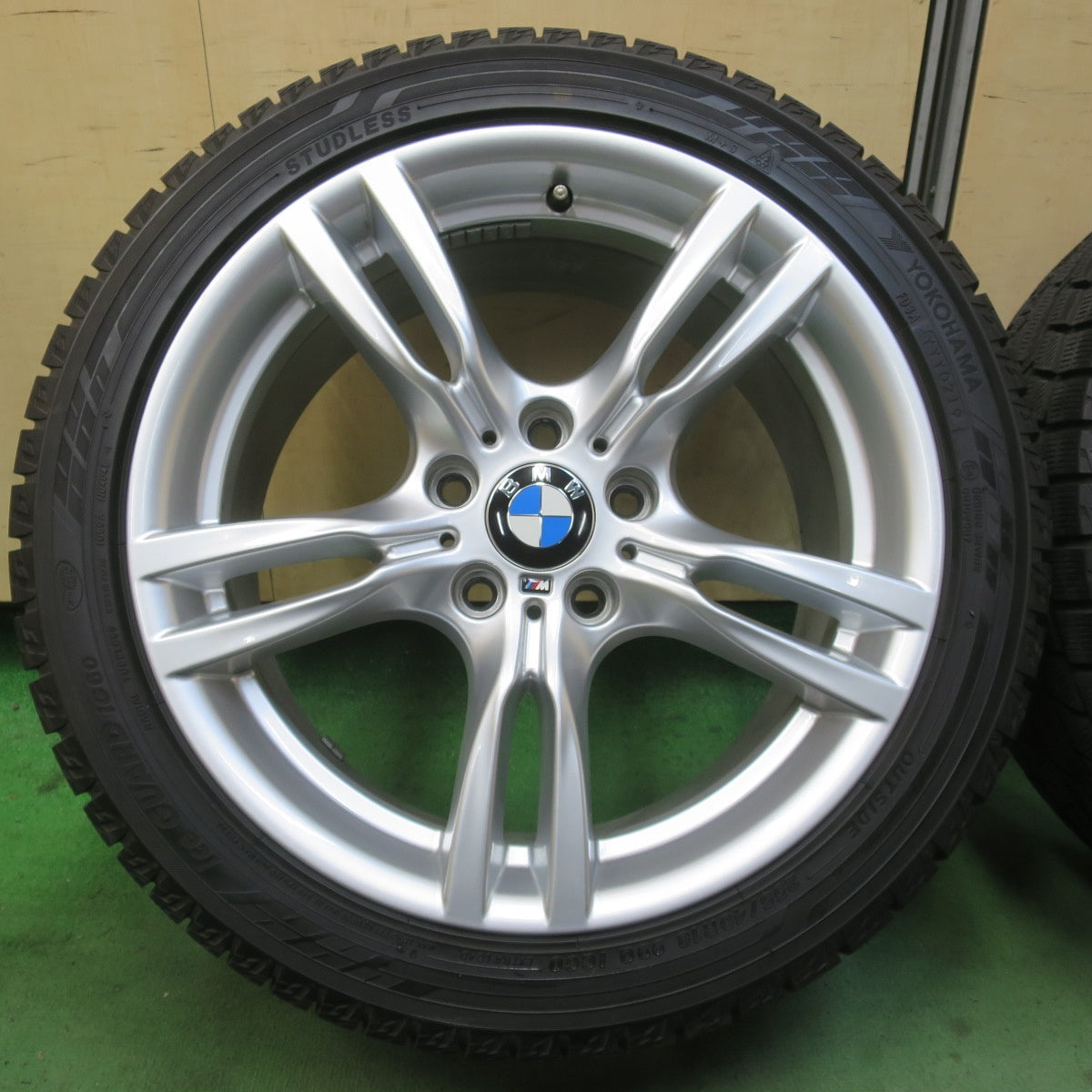 バリ溝！キレイ！9分★BMW 3シリーズ F30 F31 純正 225/45R18 255/40R18 スタッドレス ヨコハマ アイスガード iG60 18インチ PCD120/5H★6021905イス