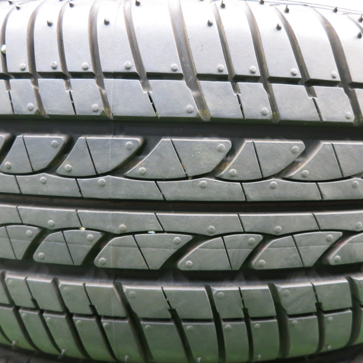 [送料無料] ほぼ新車外し！24年★185/60R16 ブリヂストン エコピア EP25 タイヤ 16インチ フィット ノート e-POWER アクア 等★4123001HAノタ