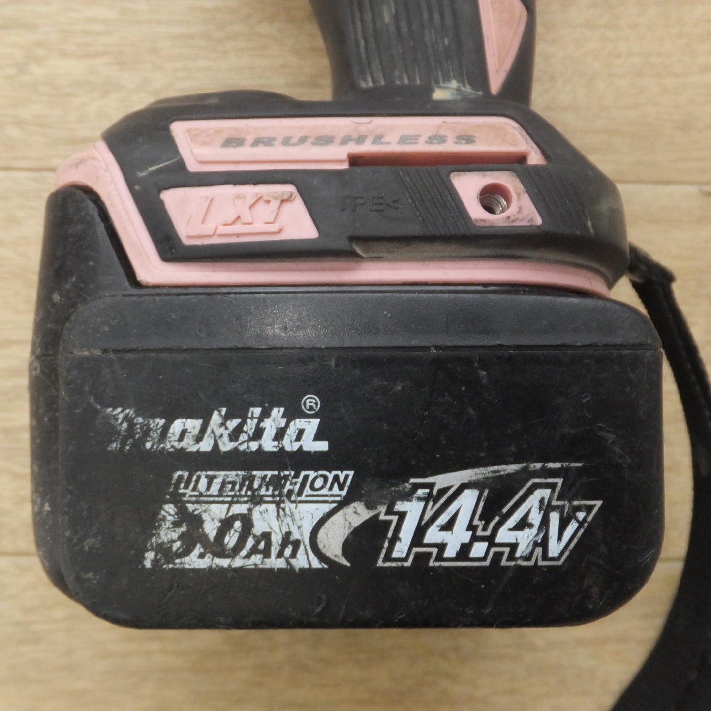 [送料無料] ★マキタ makita 充電式インパクトドライバ TD160D　バッテリ BL1430B　セット★