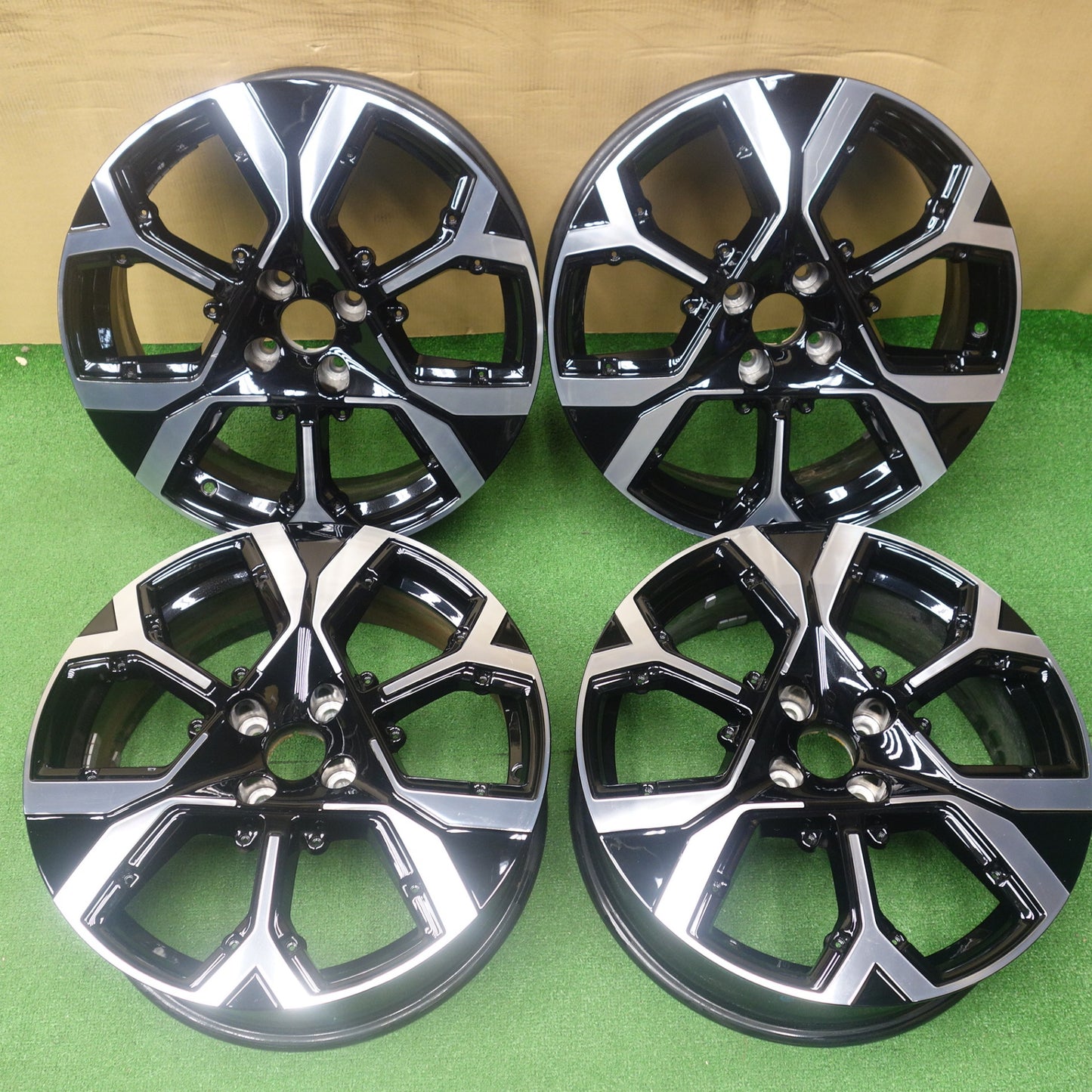 4本価格★シトロエン C4 純正 ホイール 18インチ 18×6.5J PCD108/4H★6062604KTホ