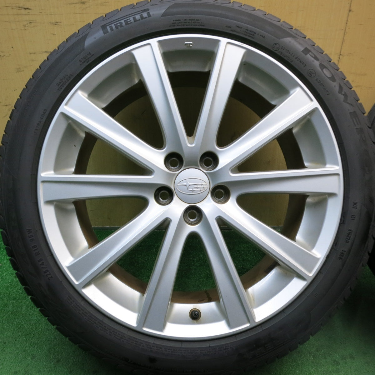 バリ溝！24年！9.5分★スバル レガシィ ツーリング ワゴン 純正 225/45R18 ピレリ POWERGY 18インチ PCD100/5H★5081301AKノ