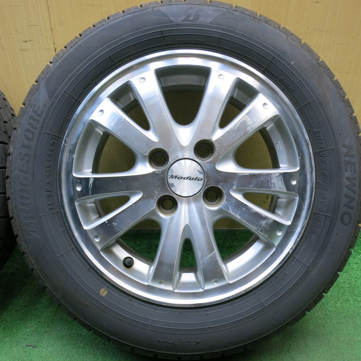 バリ溝！24年！9.5分◎ホンダ フィット 等 純正 Modulo 175/65R14 ブリヂストン NEWNO モデューロ ニューノ 14インチ PCD100/4H◎6081501AKノ