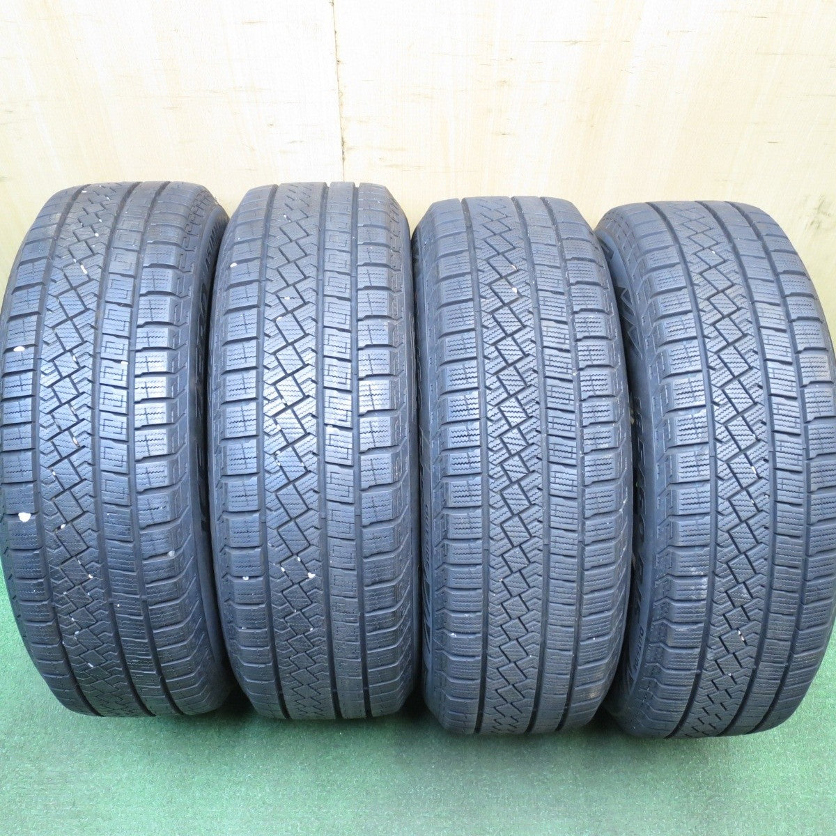 22年！★ホンダ GP7 フィット シャトル 純正 185/60R15 スタッドレス ピレリ アシンメトリコ PCD100/4H★4113003NJス