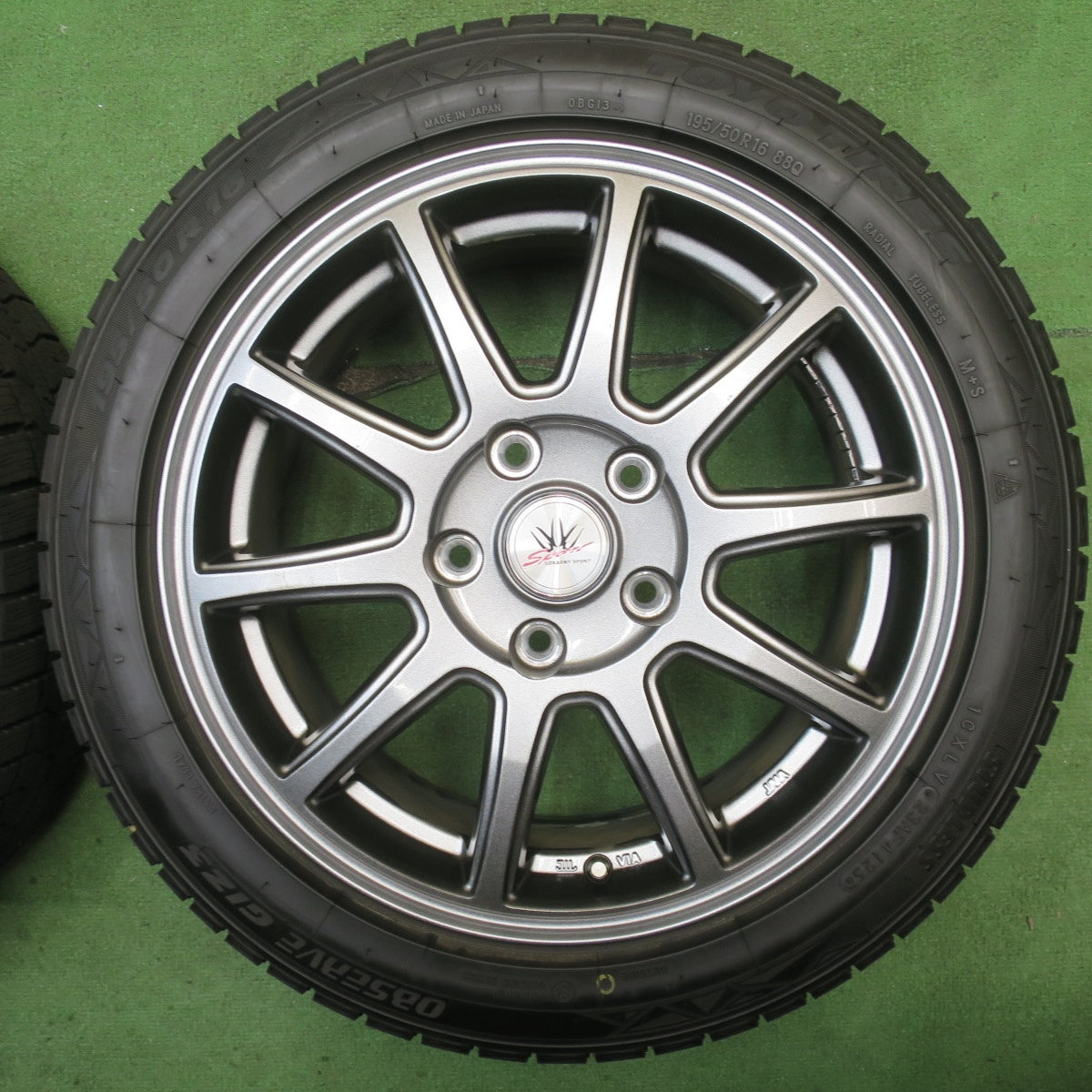 ほぼ未使用！25年！キレイ◎LOXARNY SPORT 195/50R16 スタッドレス トーヨー オブザーブ GIZ3 ロクサーニ スポーツ 16インチ PCD114.3/5H◎6072102NJス