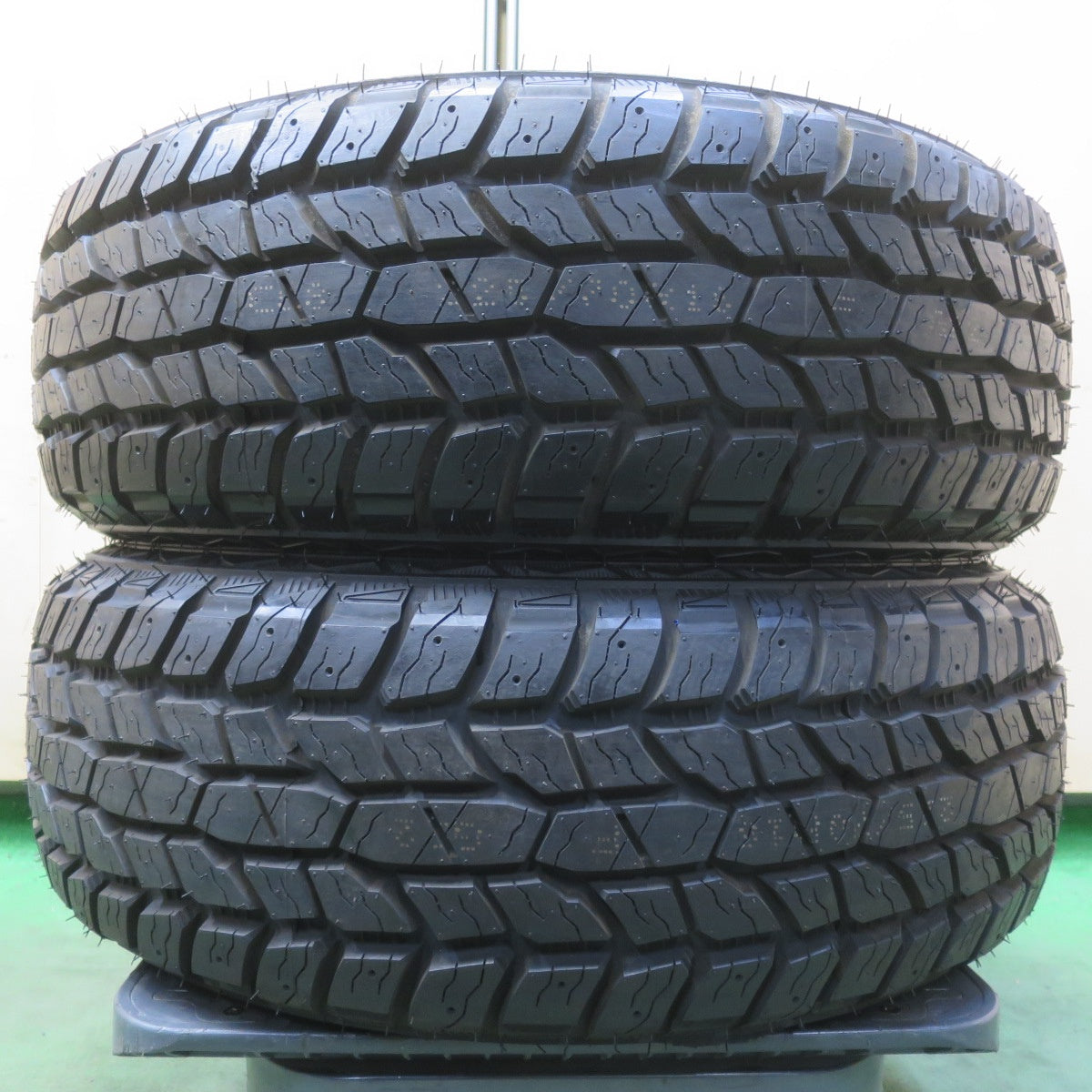 未使用！23年！2本★225/70R16 デュラターン TRAVIA A/T DURATURN 16インチ タイヤ デリカ D:5 エクストレイル CX-5 等★6073005イノタ