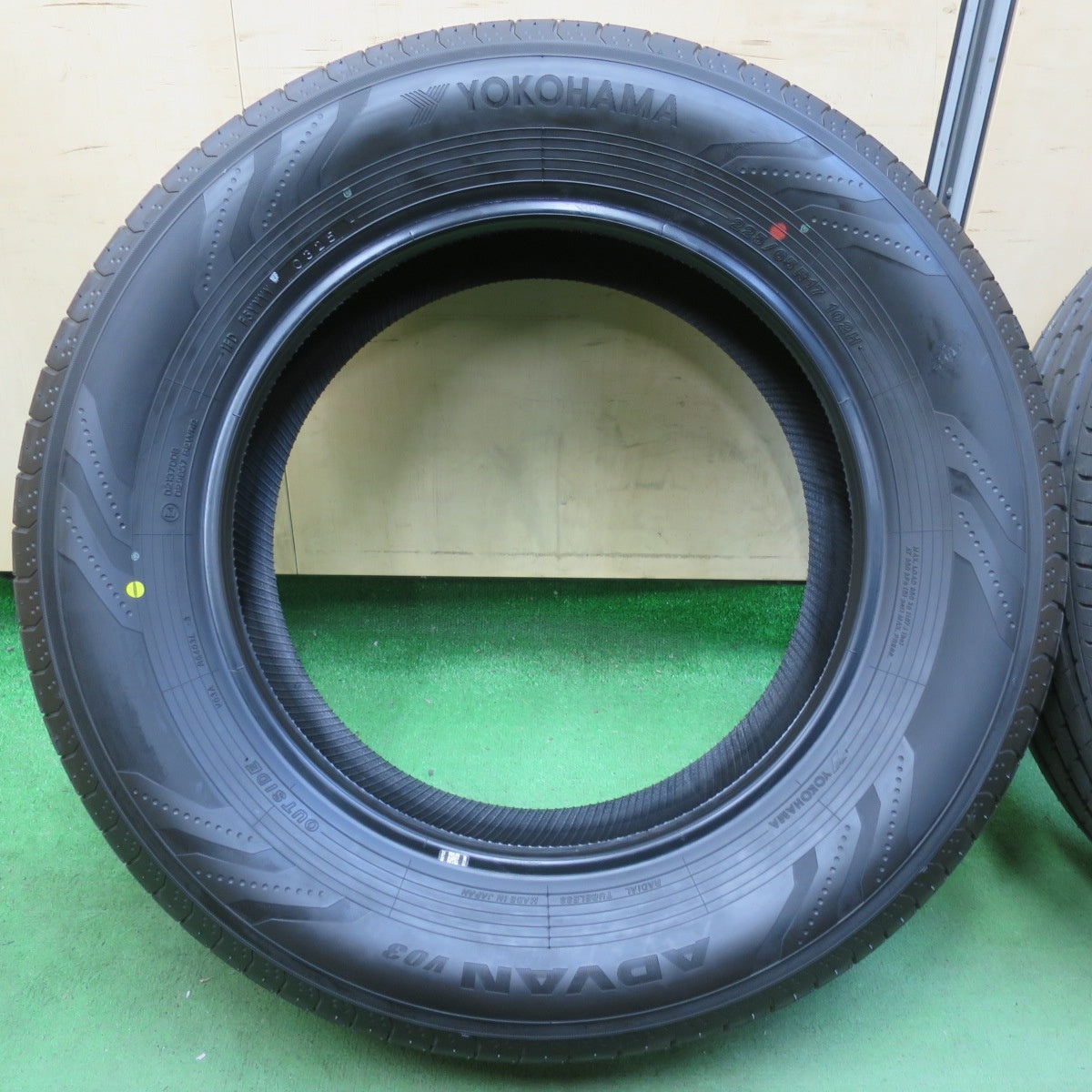 2024年製 新車外し品】ヨコハマ アドバン V03 225/65R17 4本