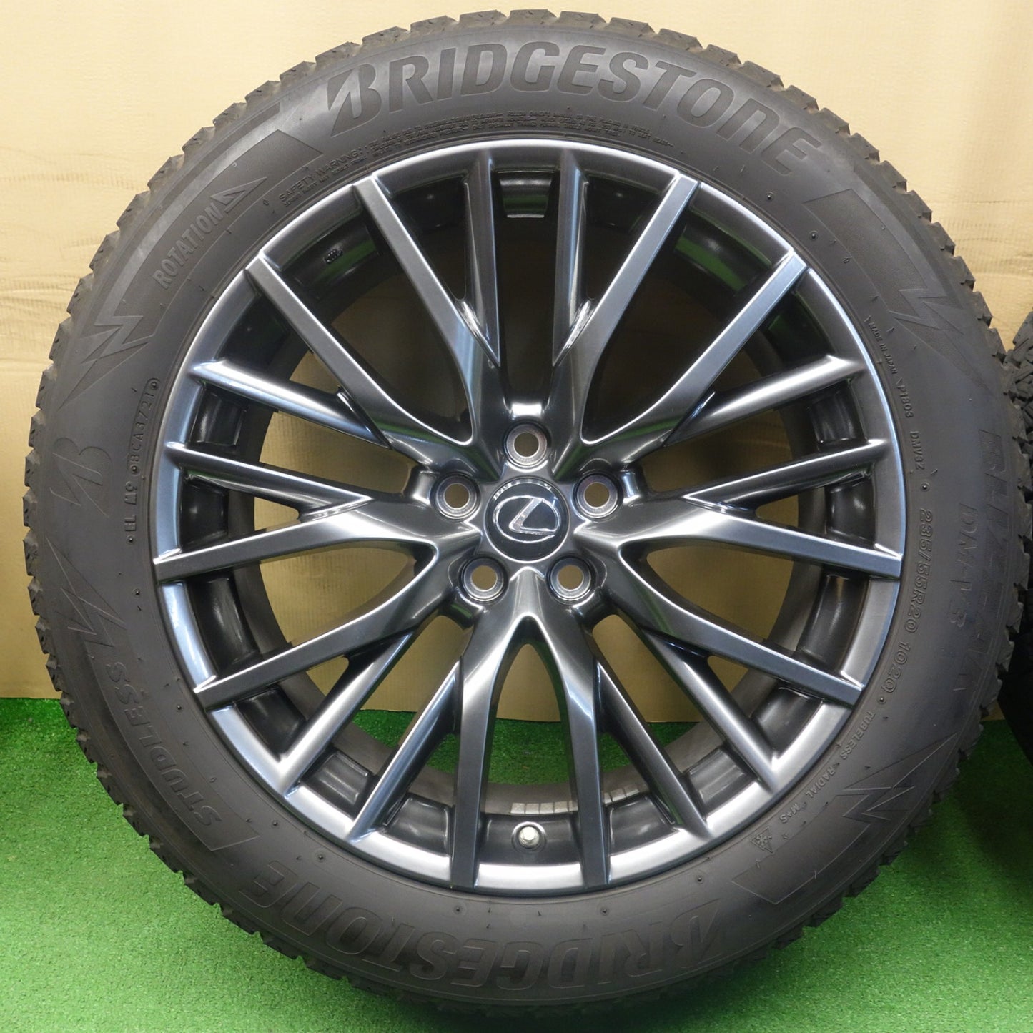 センサー付！キレイ★レクサス RX Fスポーツ 純正 235/55R20 スタッドレス ブリヂストン ブリザック DM-V3 20インチ PCD114.3/5H★6042401KTス