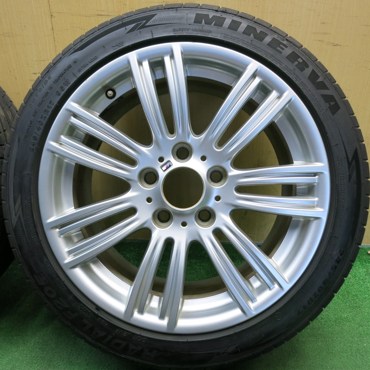 バリ溝！25年！9.5分◎BMW 1シリーズ F20 Mスポーツ 純正 スタースポーク スタイリング 383M 225/45R17 245/40R17 ミネルバ ラジアル F205 17インチ PCD120/5H◎6071806HAノ