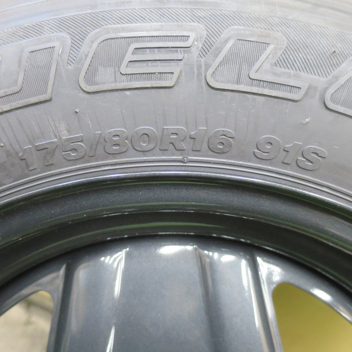 新車外し！23年！1本★スズキ JB64W ジムニー 純正 スチール 175/80R16 ブリヂストン デューラー H/L 852 DUELER 16インチ スペア PCD139.7/5H★6010507ナノ