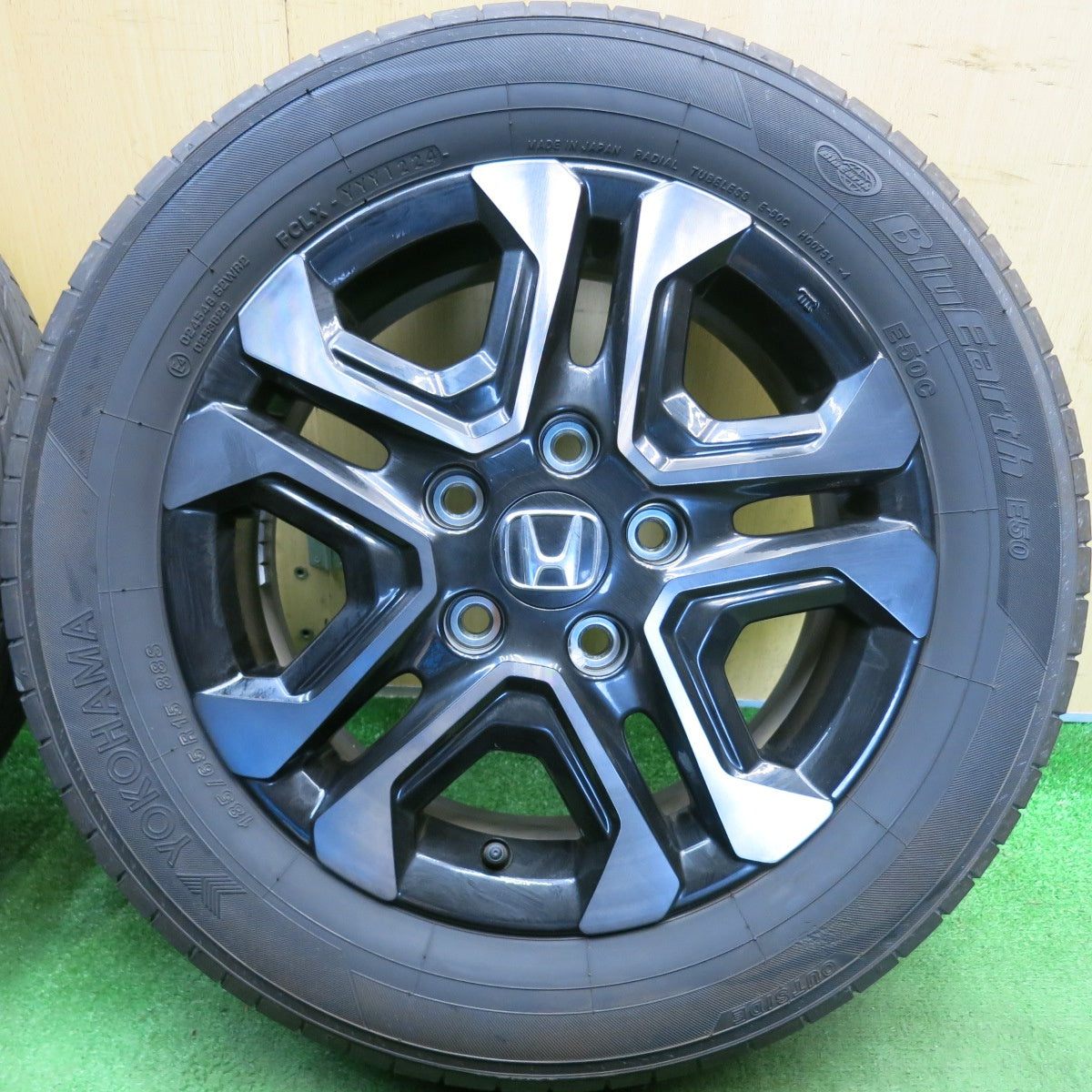 キレイ！24年◎ホンダ フリード クロスター 純正 185/65R15 ヨコハマ ブルーアース EC50 EC50C 15インチ PCD114.3/5H◎6070502HAノ
