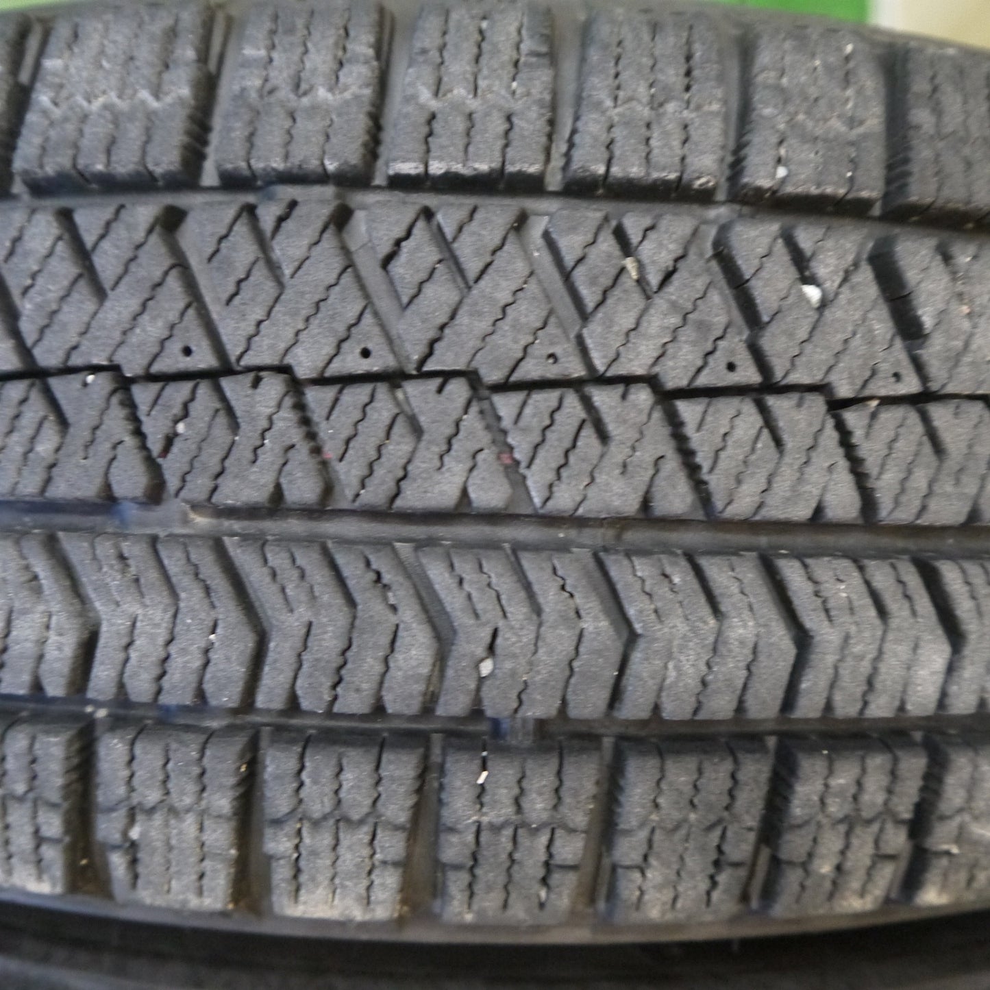 バリ溝！8.5分★スタッドレス 155/65R13 ブリヂストン ブリザック VRX2 TRIP/05 13インチ PCD100/4H★6052508Hス