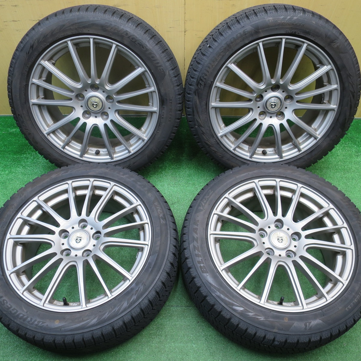 バリ溝！23年！9.5分★スタッドレス 215/50R17 ブリヂストン ブリザック VRX2 GMach 17インチ PCD114.3/5H★5111202NJス