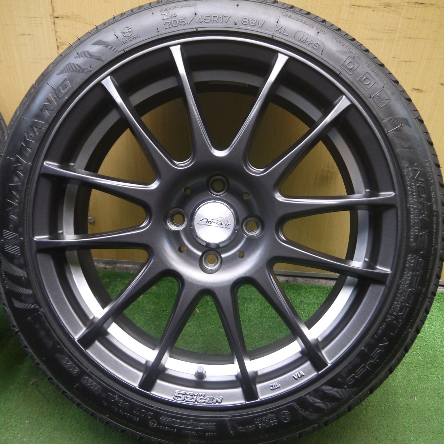 *送料無料* バリ溝！23年！キレイ！9.5分★5ZIGEN ProRacer 5次元 205/45R17 ナンカン NOBLE SPORT NS-20 17インチ PCD100/4H★4042207Hノ