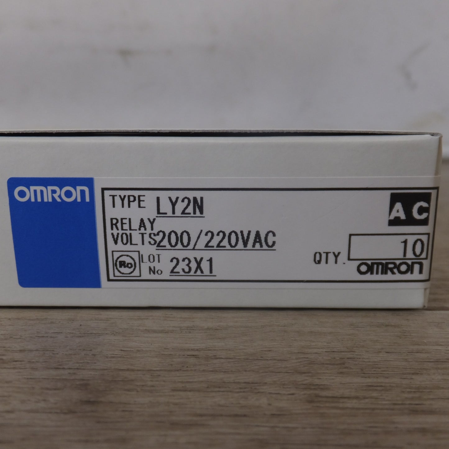 ●複数在庫有●[送料無料] 未使用★オムロン OMRON バイパワーリレー LY2N 200/220VAC 10個入 1箱★