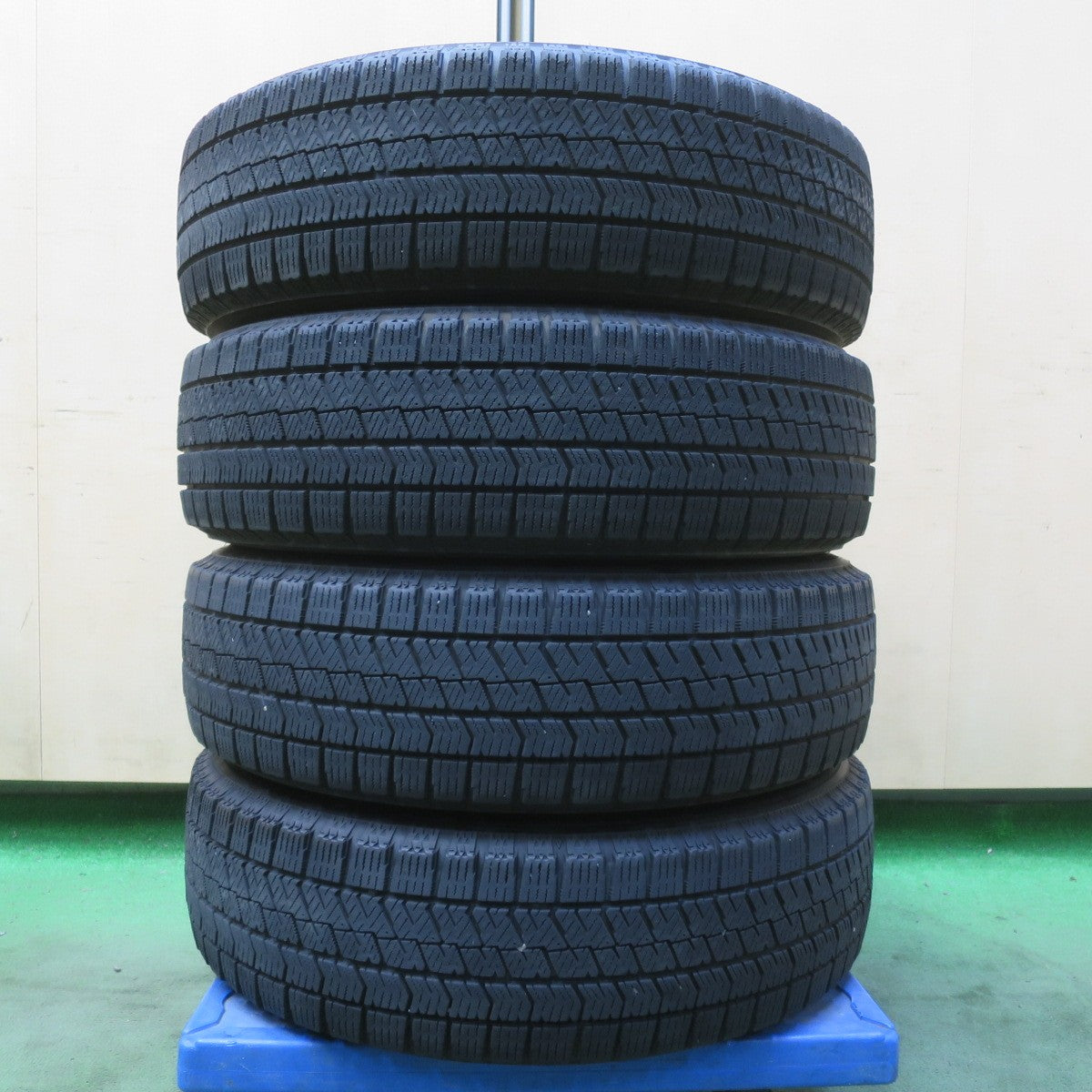 4本価格◎ダイハツ タント ムーヴ 等 純正 155/65R14 スタッドレス ブリヂストン ブリザック VRX2 14インチ PCD100/4H◎6081602イス