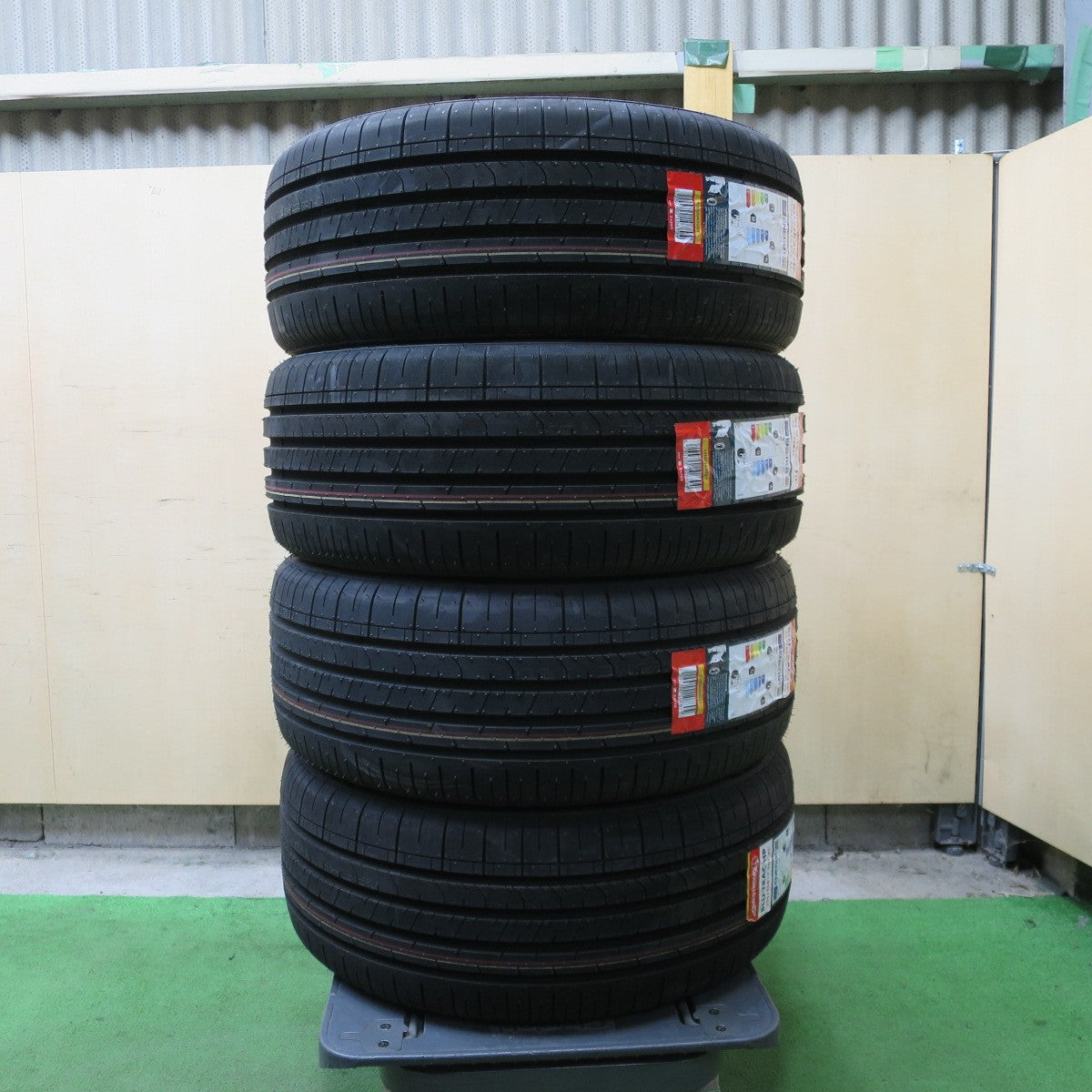 未使用！25年★225/45R17 アームストロング BLU-TRAC HP タイヤ 17インチ カローラ スポーツ ブレイド マーク2 アコード フォレスター 等★6041801NGノタ