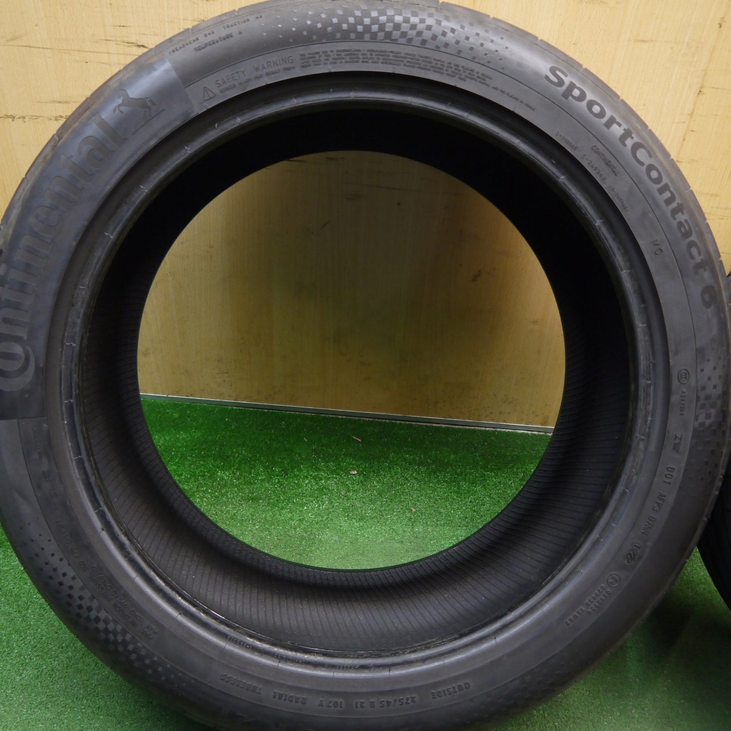 2本価格！22年★275/45R21 コンチネンタル スポーツコンタクト6 タイヤ 21インチ ベンツ GLS GLE Gクラス W167 X167 W463 等★6032504Hノタ