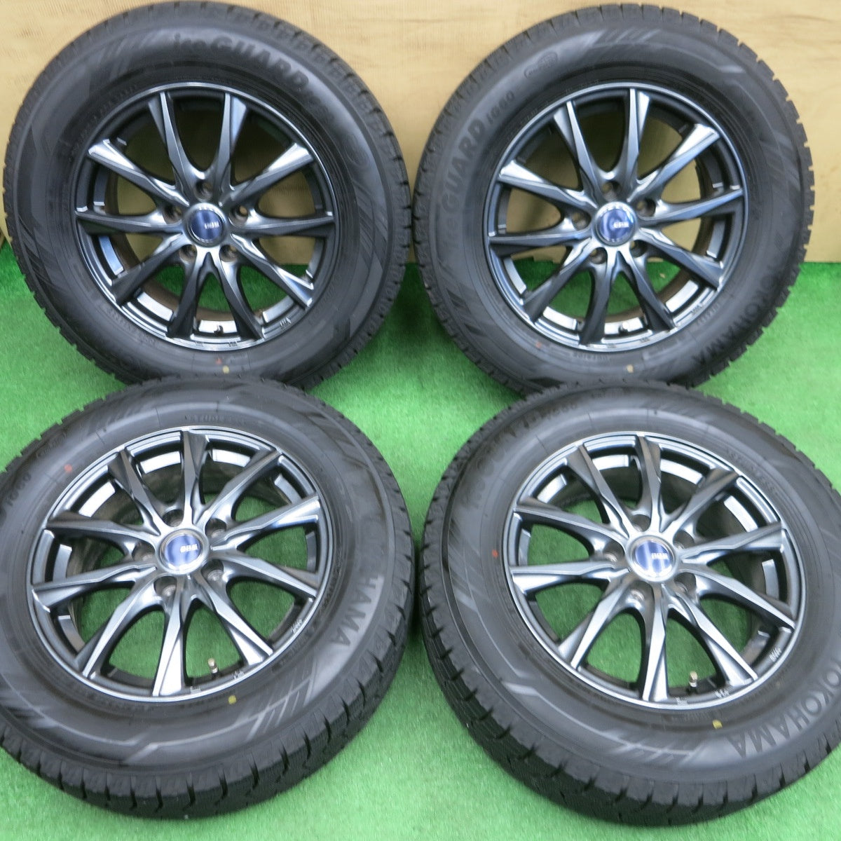 バリ溝！22年！キレイ！ほぼ10分★スタッドレス 215/65R16 ヨコハマ アイスガード iG60 D.O.S. DOS 社外 アルミ 16インチ PCD114.3/5H★6020102NKス