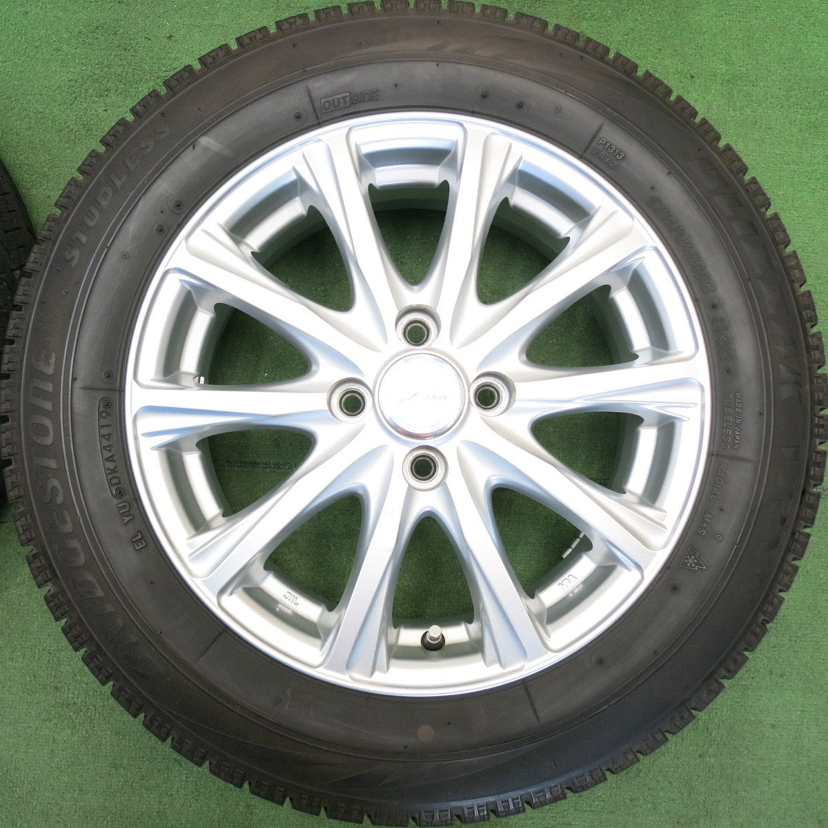 4本価格★スタッドレス 175/65R15 ブリヂストン ブリザック VRX JOKER ジョーカー 15インチ PCD100/4H★6060410HAス
