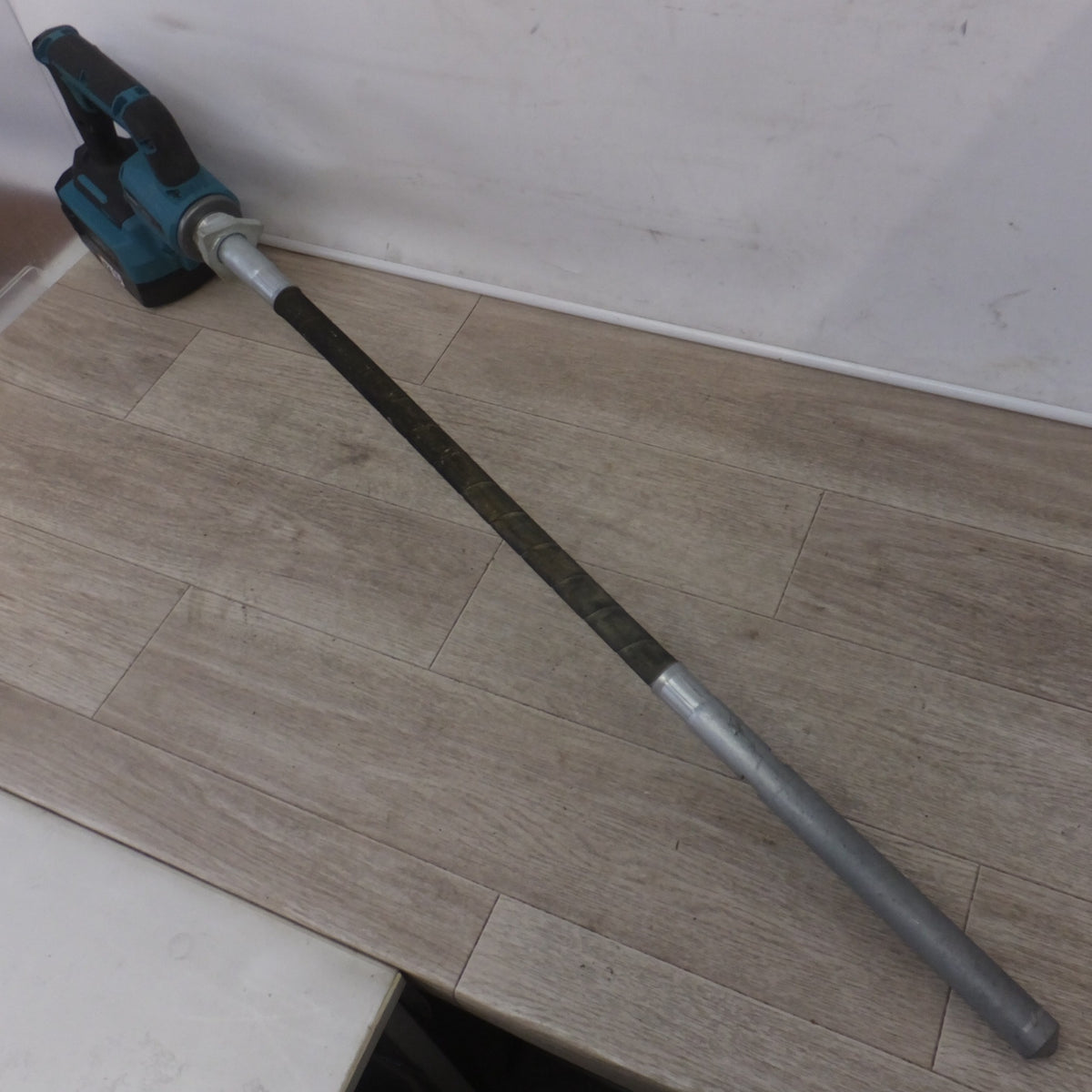 ★マキタ makita 充電式コンクリートバイブレータ VR001G　バッテリ BL4025　セット★