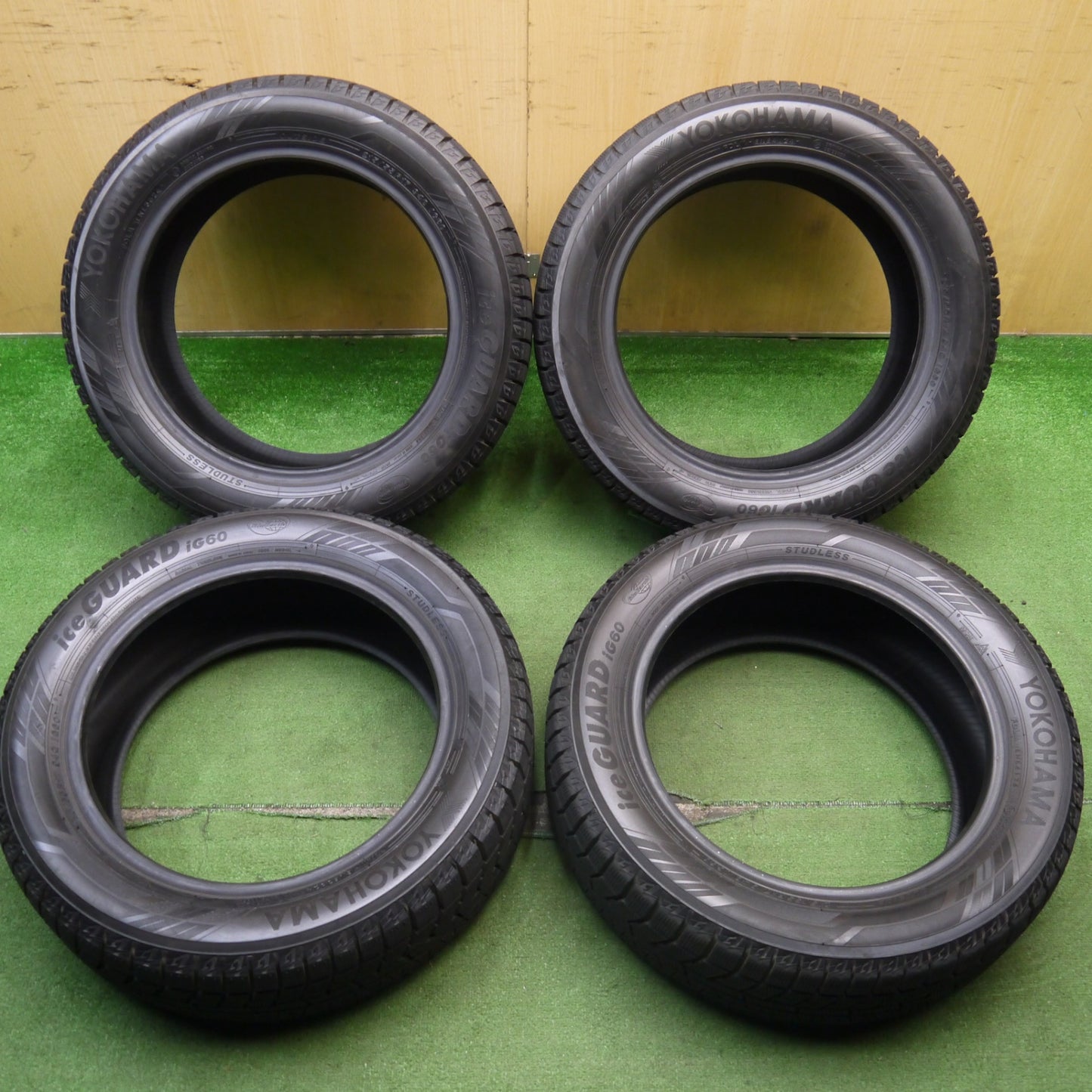 バリ溝！24年！ほぼ10分★スタッドレス 215/55R17 ヨコハマ アイスガード iG60 タイヤ 17インチ ヴェゼル オデッセイ カムリ クラウン 等★5061105KKスタ