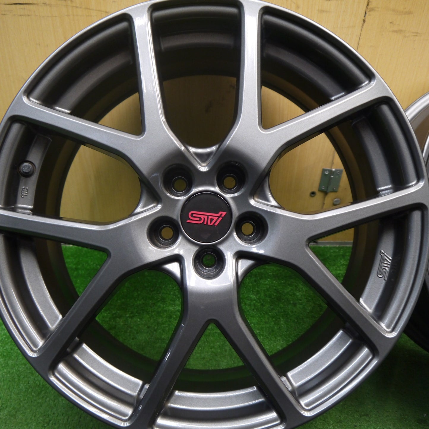 キレイ★スバル XV STI 純正 OP ホイール 18インチ 18×7.5J PCD100/5H★5052305Hホ