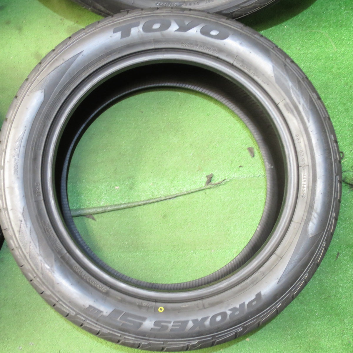 *送料無料* 未使用！23年★275/50R21 トーヨー プロクセス ST3 タイヤ 21インチ レクサス LX 等★4052203クノタ