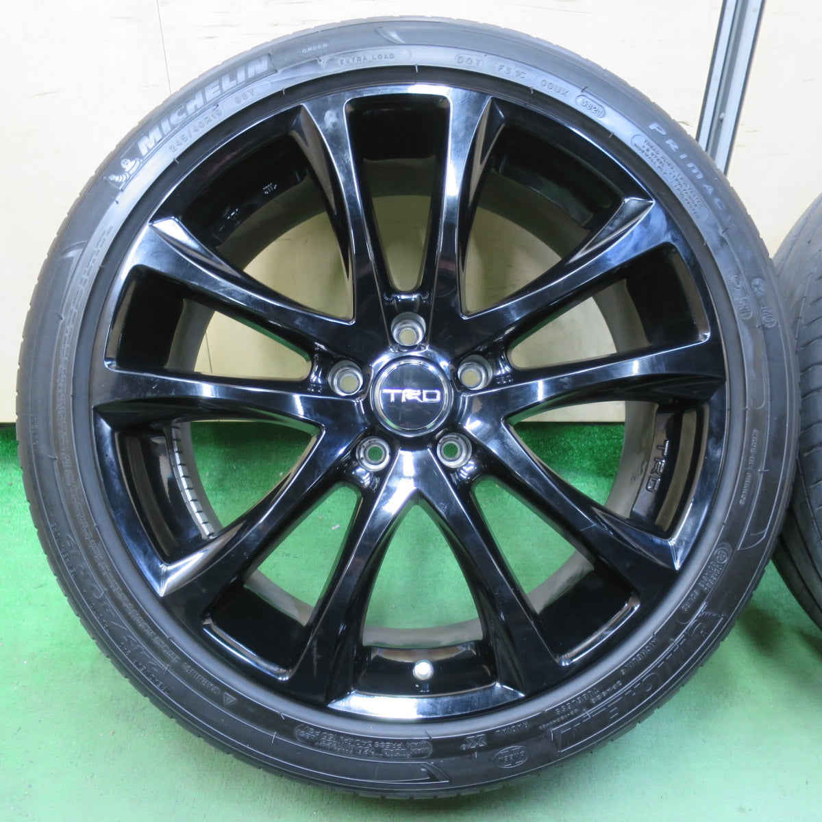 バリ溝！22年！9.5分★トヨタ C-HR RAV4 ハリアー 等 純正 OP TRD TF5 245/40R19 ミシュラン プライマシー3 19インチ PCD114.3/5H★5042601イノ