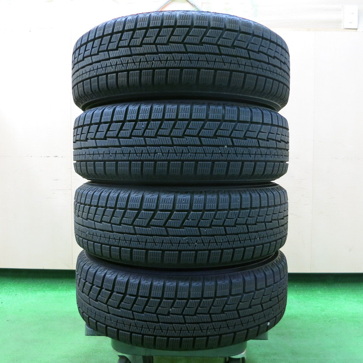 *送料無料* バリ溝！キレイ！ほぼ10分★スタッドレス 175/65R14 ヨコハマ アイスガード iG60 LAYCEA -02- レイシア 14インチ PCD100/4H★4052404イス