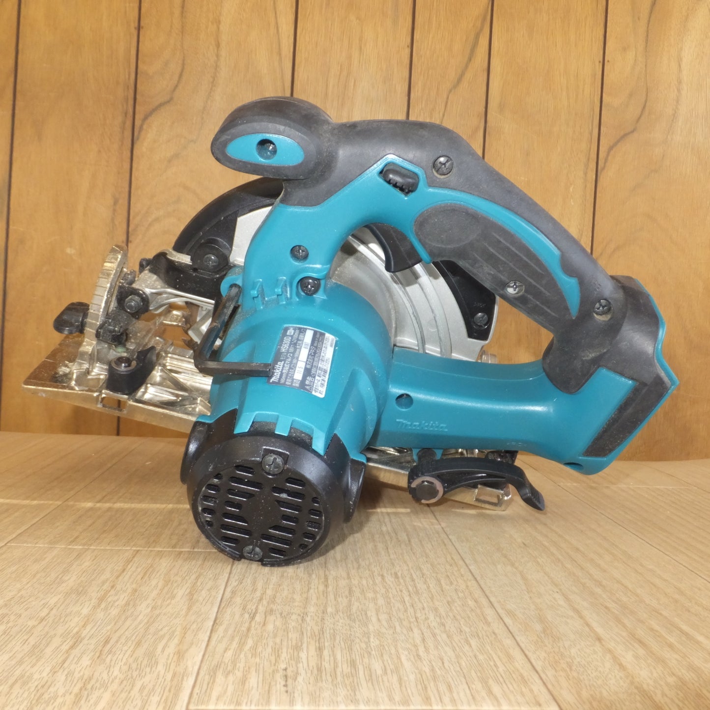 [送料無料] ★マキタ makita 165mm 充電式マルノコ HS630DRFX 本体のみ　木工用 超硬丸ノコ★