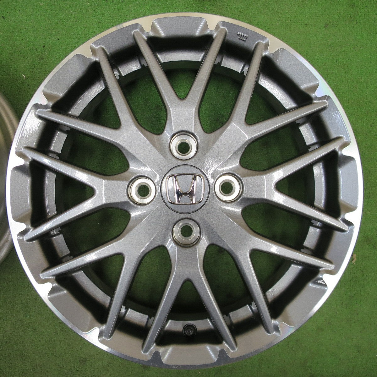新車外し！付属品付き★ホンダ JF3 JF4 N-BOX カスタム ターボ 純正 ホイール 15インチ 15×4.5J PCD100/4H★6051004NGホ