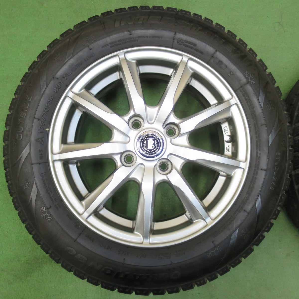 バリ溝！キレイ！9.5分★スタッドレス 175/70R14 インターステート DURATION30 BRANDLE-LINE ブランドルライン 14インチ PCD100/4H★5031505イス