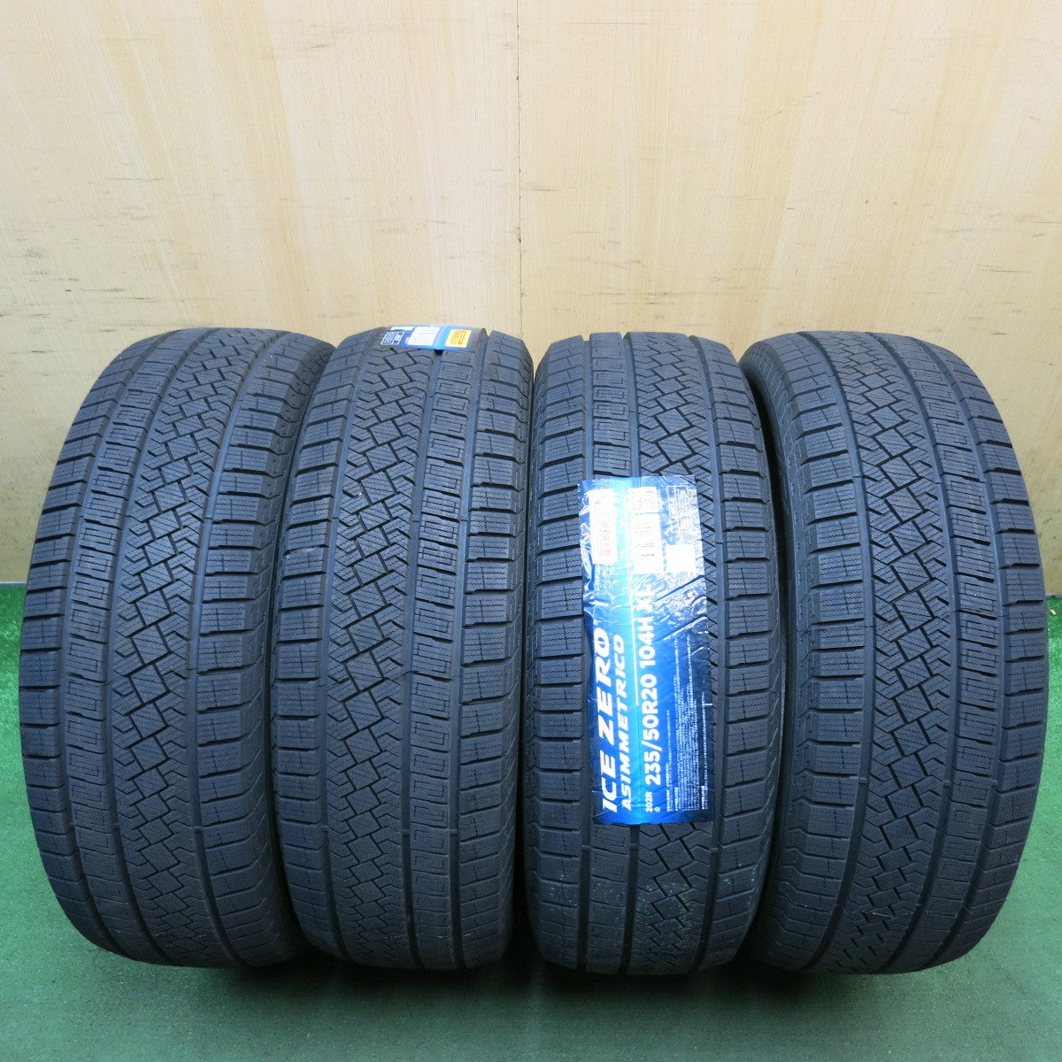 未使用！24年◎スタッドレス 235/50R20 ピレリ アイスゼロ アシンメトリコ タイヤ 20インチ CX-60 CX-80 レクサス NX 等◎6101001HAスタ