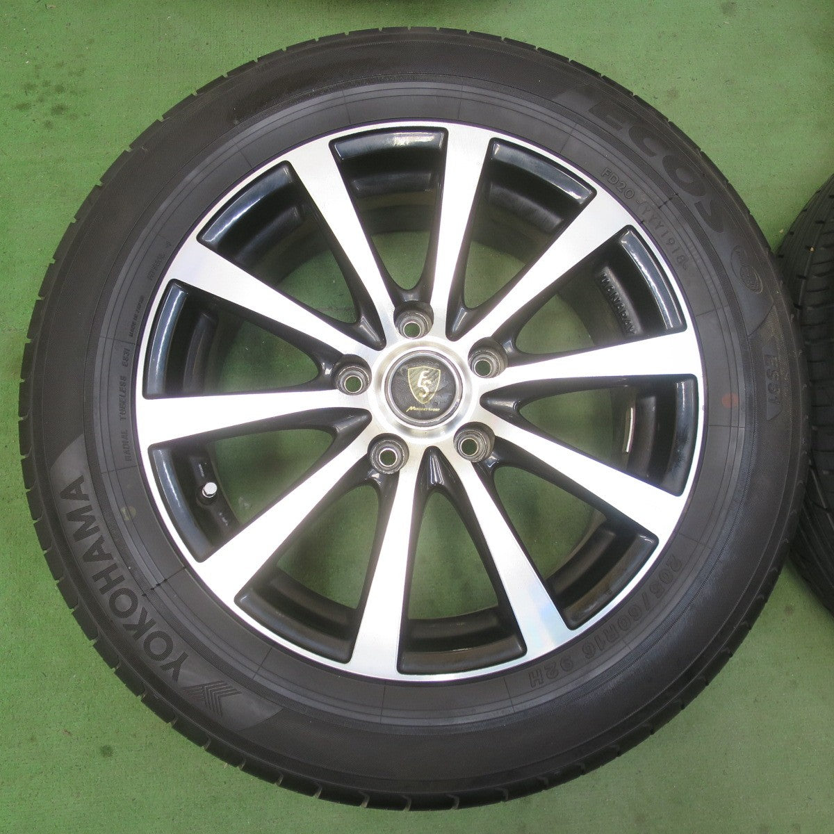 バリ溝！9.5分★205/60R16 ヨコハマ エコス ES31 MANARAY SPORT マナレイ スポーツ 16インチ PCD114.3/5H★6022505イノ