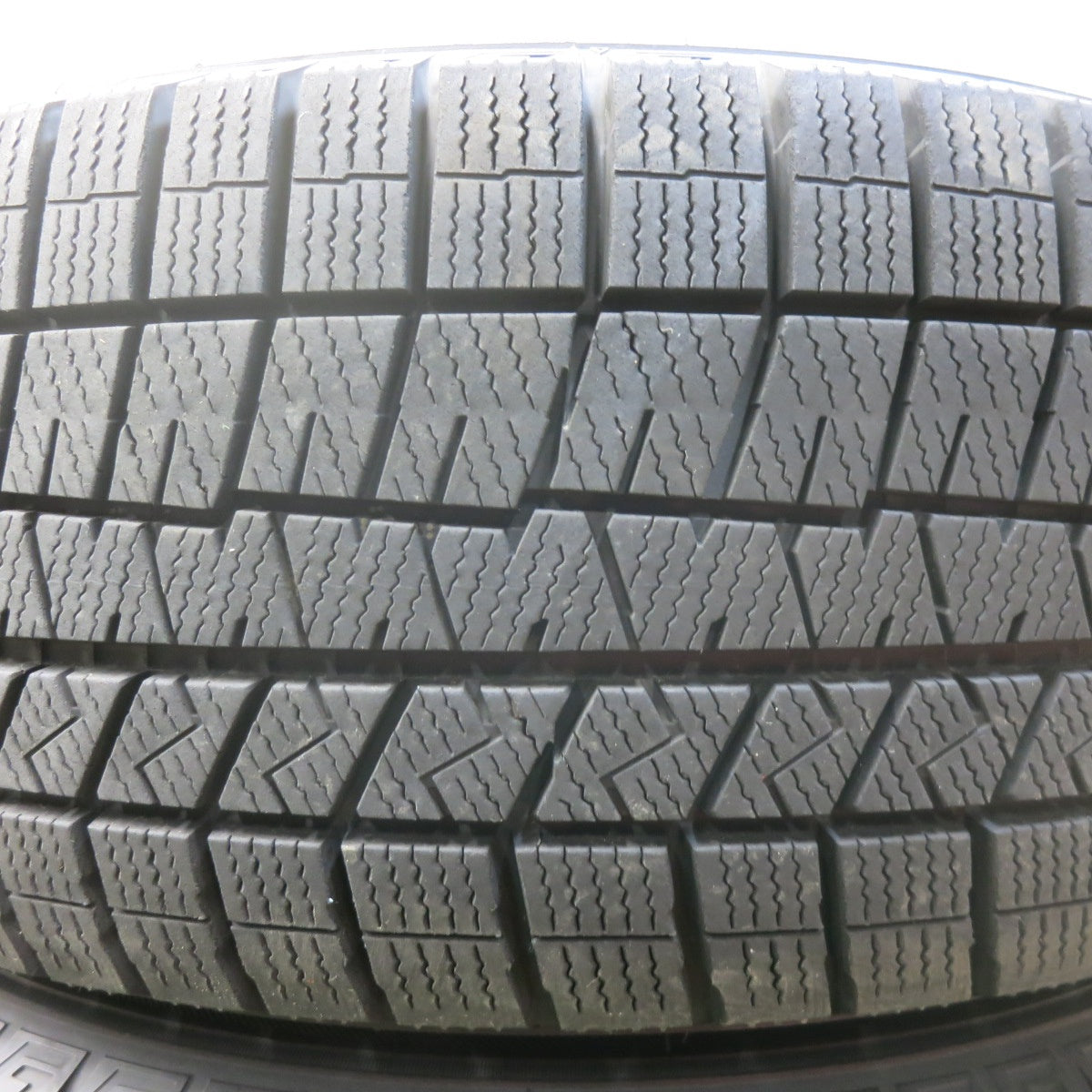 バリ溝！22年！キレイ！9.5分★スタッドレス 215/60R16 ダンロップ ウインターマックス 03 AIRNOVA エアノヴァ 16インチ PCD114.3/5H★5123002SKス