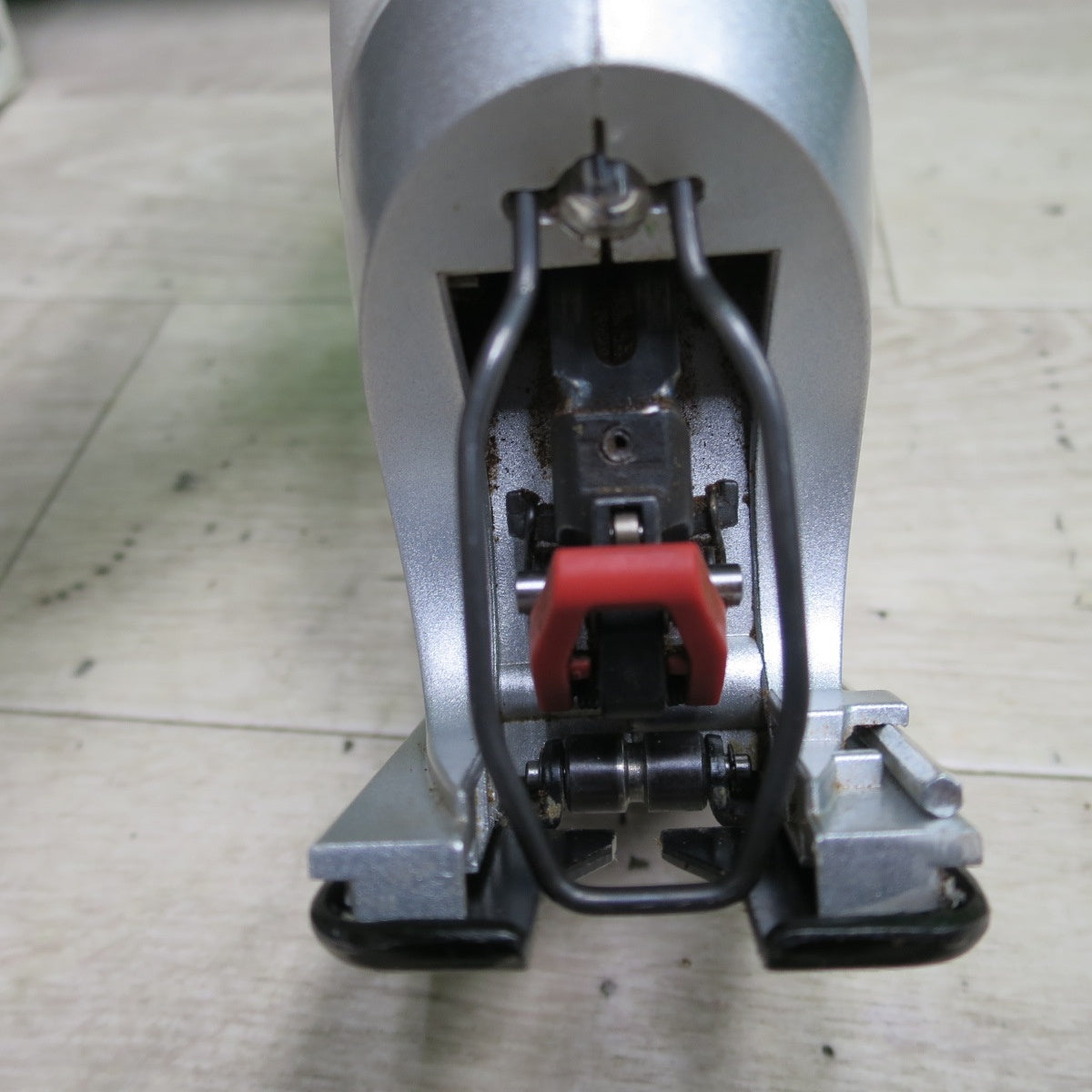 [送料無料] 付属品多数!バッテリー2個☆SK11 充電 マルチソー 10.8V SMS-108V-13Li 充電器 ケース 箱 付き 電動 工具☆
