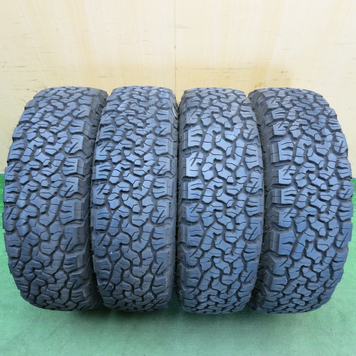 バリ溝！23年！キレイ！9.5分★215/70R16 100/97R BFグッドリッチ All-Terrain T/A KO2 B-LAGNUS FRD 社外 アルミ 16インチ PCD139.7/5H★6052803HAノ