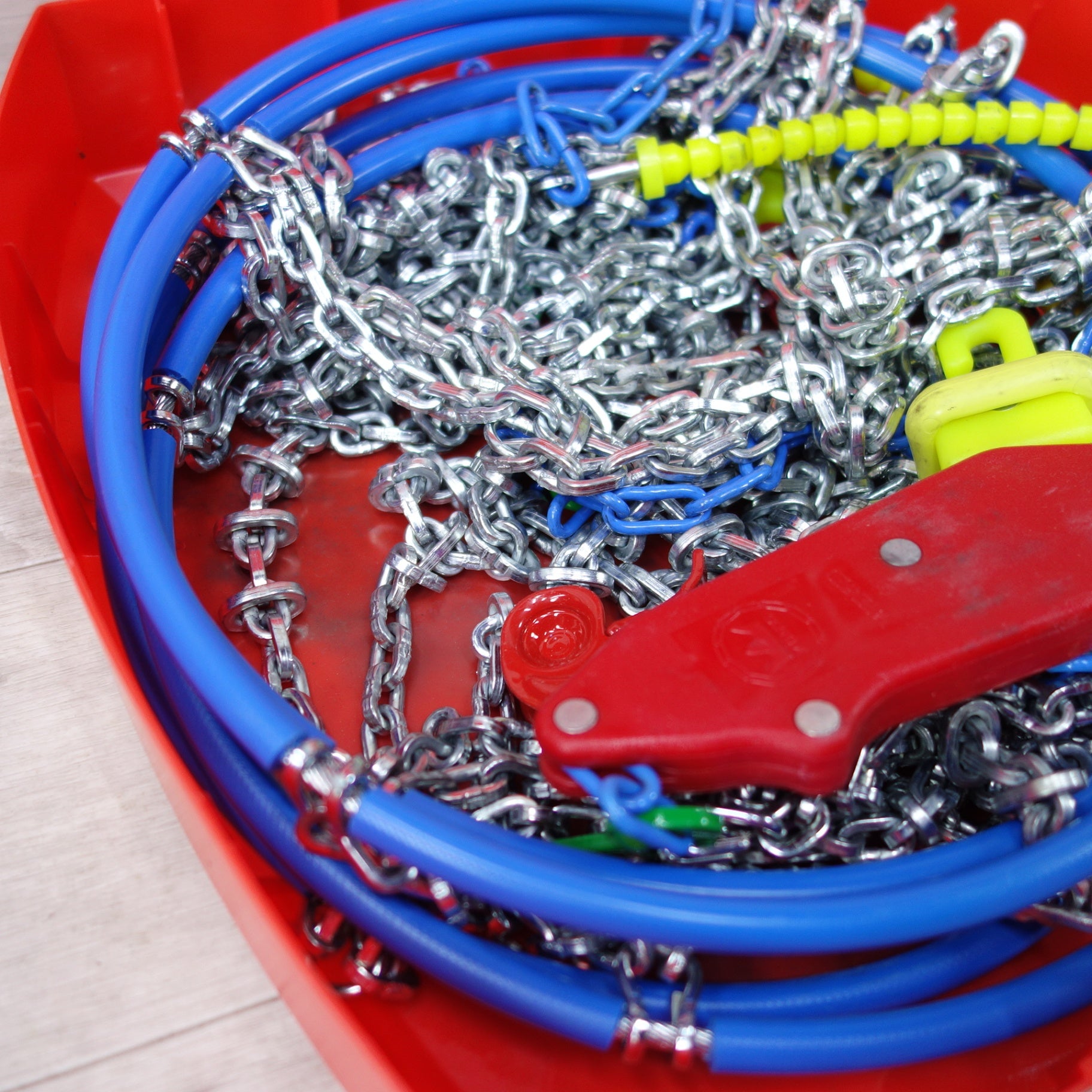 送料無料] キレイ◇KONIG コーニック 金属 タイヤ チェーン P1